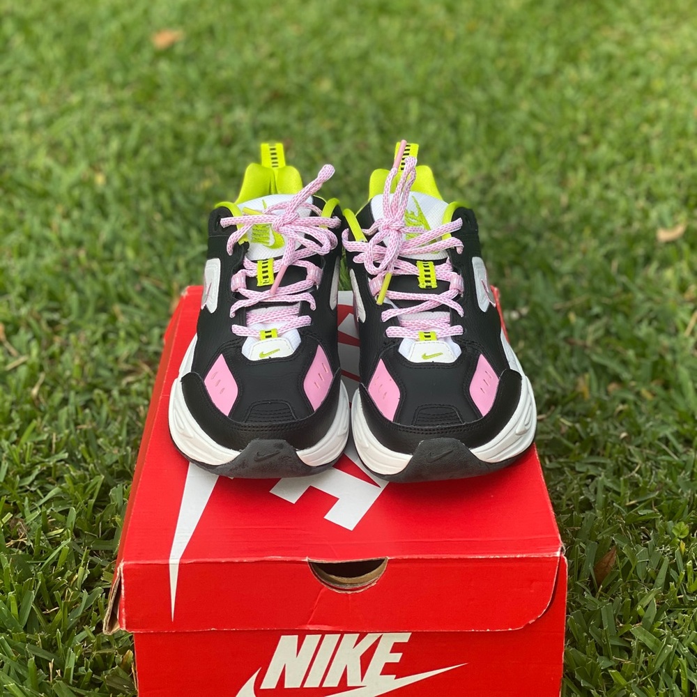 Nike Shoes - Picture 2 of 7